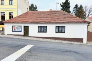 Dobříšská, Mníšek pod Brdy